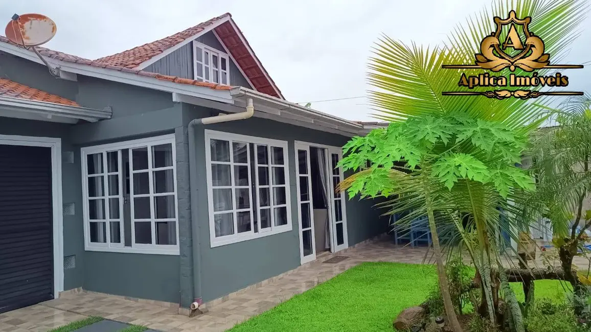 Foto 2 de Casa com 3 quartos à venda, 190m2 em Centro, Penha - SC