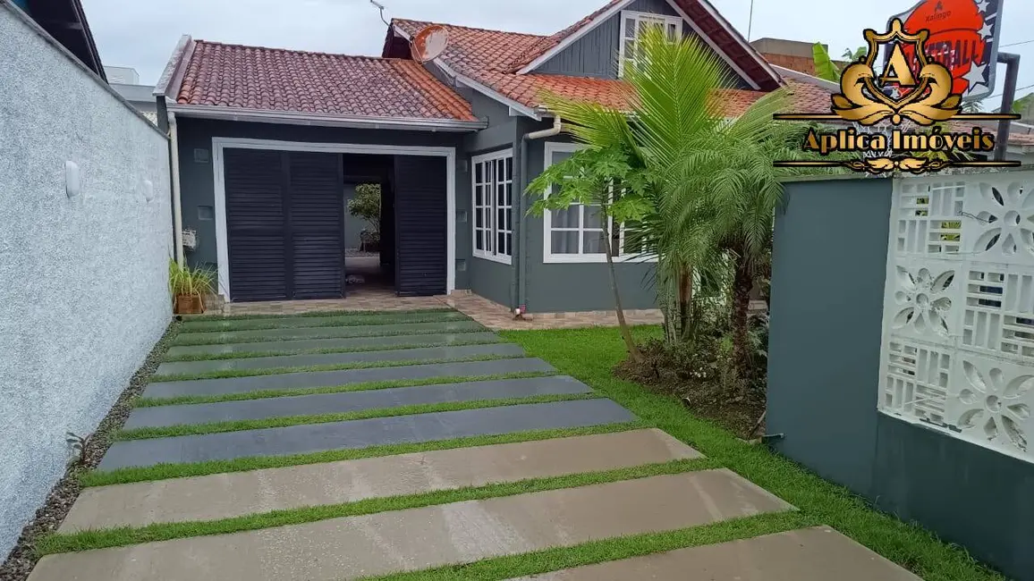 Foto 1 de Casa com 3 quartos à venda, 190m2 em Centro, Penha - SC