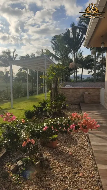 Foto 3 de Sítio / Rancho com 4 quartos à venda, 180m2 em Escalvados, Navegantes - SC