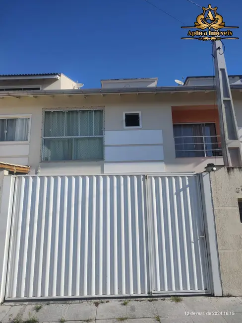 Foto 2 de Casa com 3 quartos à venda, 102m2 em Centro, Navegantes - SC