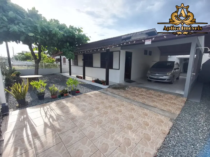 Foto 1 de Casa com 6 quartos à venda, 78m2 em Meia Praia, Navegantes - SC