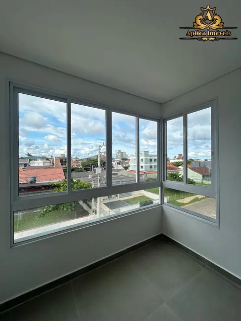 Foto 2 de Apartamento com 2 quartos à venda, 72m2 em Meia Praia, Navegantes - SC