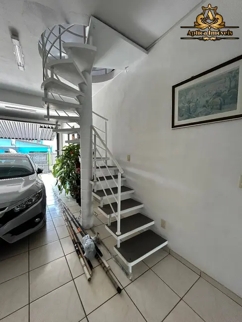 Foto 7 de Casa com 4 quartos à venda, 275m2 em Centro, Navegantes - SC