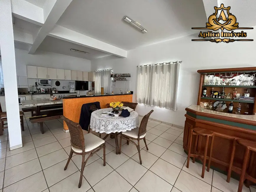 Foto 8 de Casa com 4 quartos à venda, 275m2 em Centro, Navegantes - SC