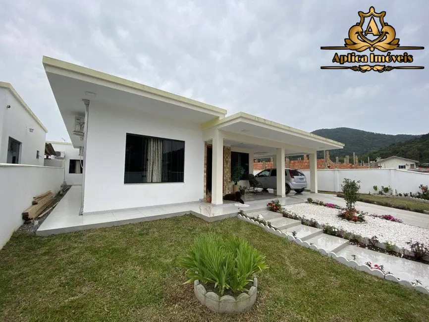 Foto 1 de Casa com 4 quartos à venda, 224m2 em Penha - SC