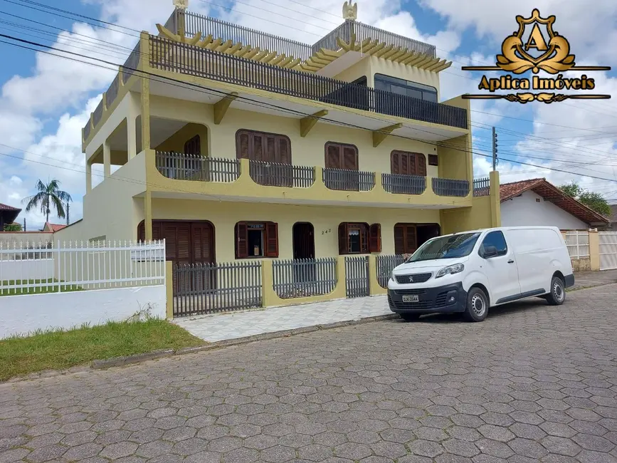 Foto 1 de Casa com 3 quartos à venda, 300m2 em Meia Praia, Navegantes - SC