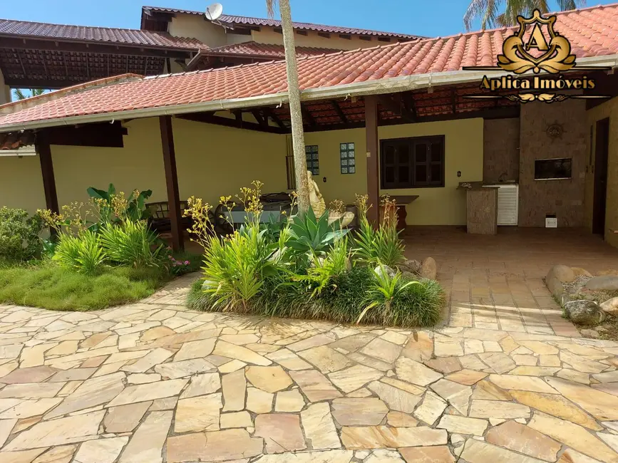 Foto 6 de Casa com 3 quartos à venda, 300m2 em Meia Praia, Navegantes - SC