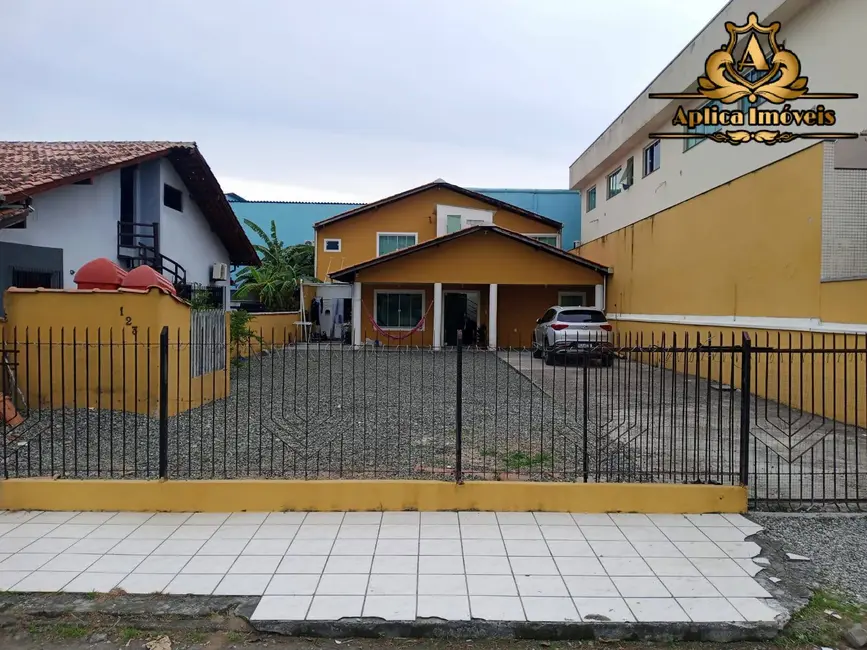 Foto 1 de Casa com 4 quartos à venda, 220m2 em São Domingos, Navegantes - SC