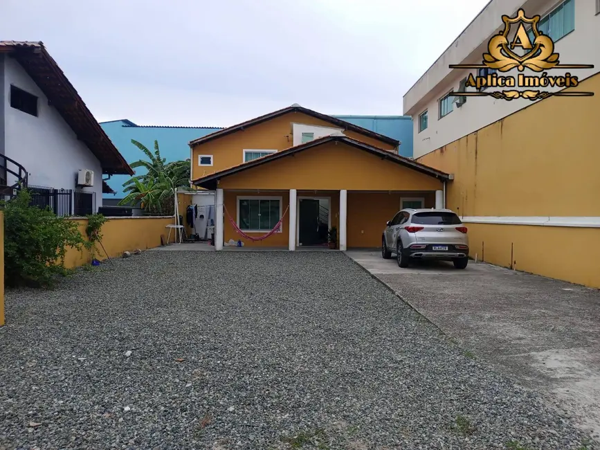 Foto 2 de Casa com 4 quartos à venda, 220m2 em São Domingos, Navegantes - SC