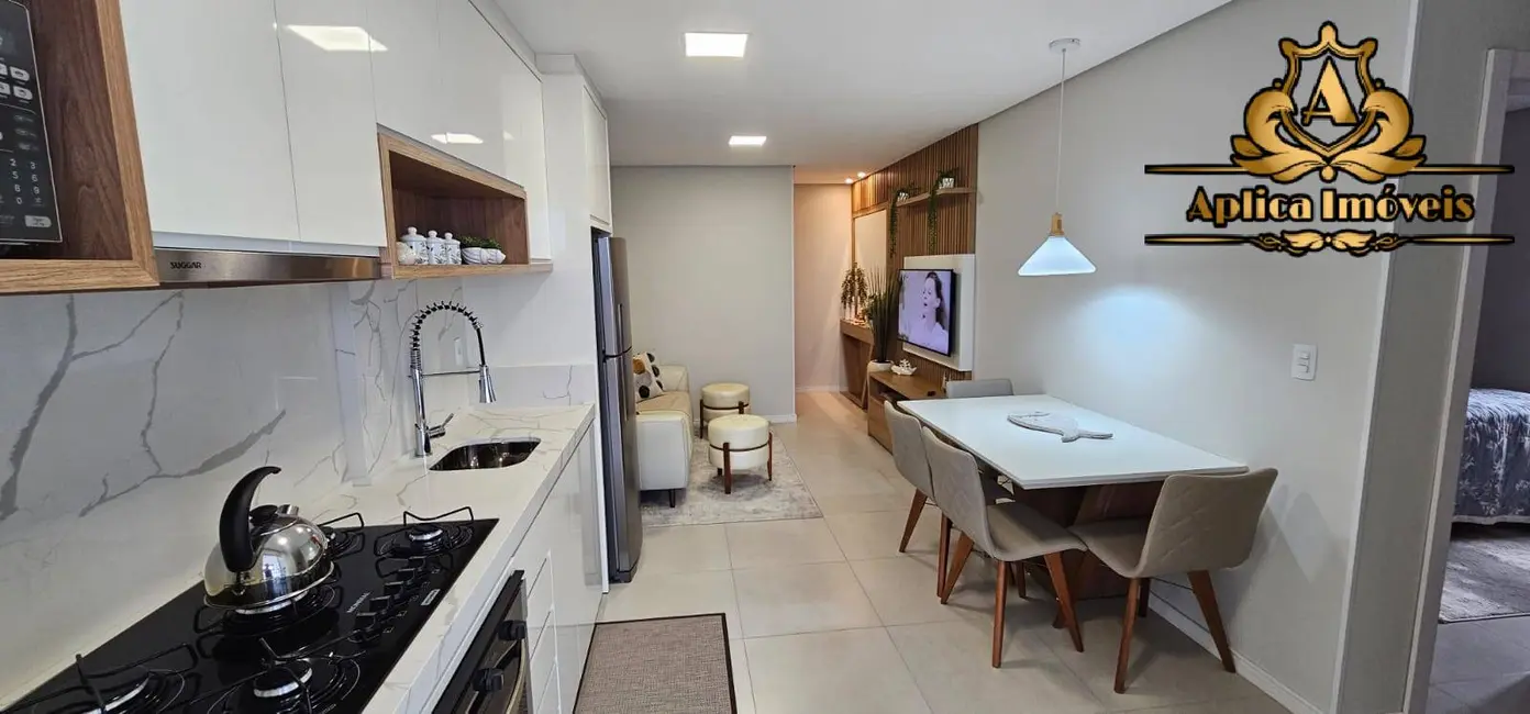 Foto 2 de Apartamento com 2 quartos à venda, 70m2 em Meia Praia, Navegantes - SC