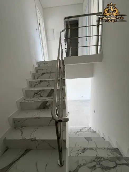 Casa com 3 quartos à venda, 113m2 em Meia Praia, Navegantes - SC - imagem 7 Foto 7 de Casa com 3 quartos à venda, 113m2 em Meia Praia, Navegantes - SC