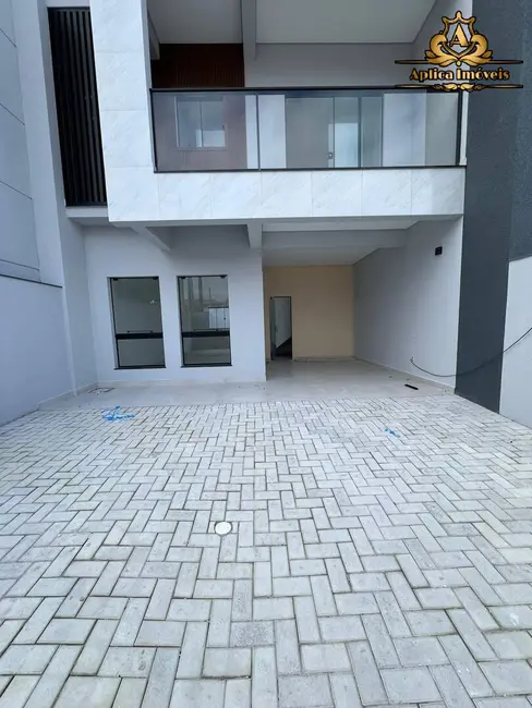 Casa com 3 quartos à venda, 113m2 em Meia Praia, Navegantes - SC - imagem 3 Foto 3 de Casa com 3 quartos à venda, 113m2 em Meia Praia, Navegantes - SC