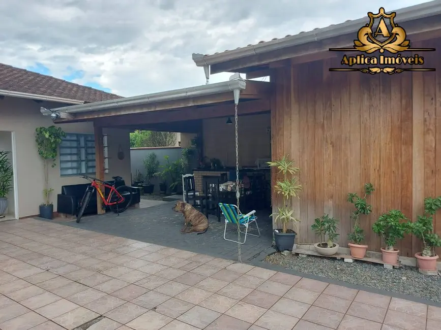 Foto 9 de Casa com 4 quartos à venda, 319m2 em Meia Praia, Navegantes - SC