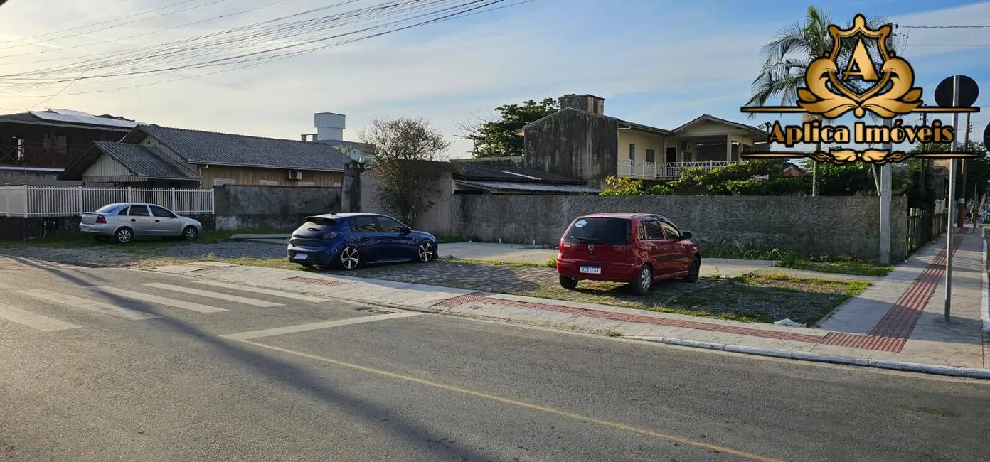 Foto 2 de Terreno / Lote à venda, 318m2 em Meia Praia, Navegantes - SC