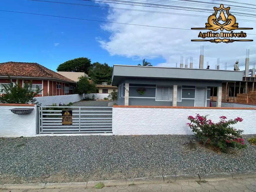 Foto 2 de Casa com 2 quartos à venda, 330m2 em Meia Praia, Navegantes - SC