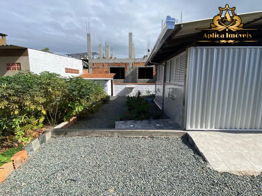 Foto 4 de Casa com 2 quartos à venda, 330m2 em Meia Praia, Navegantes - SC