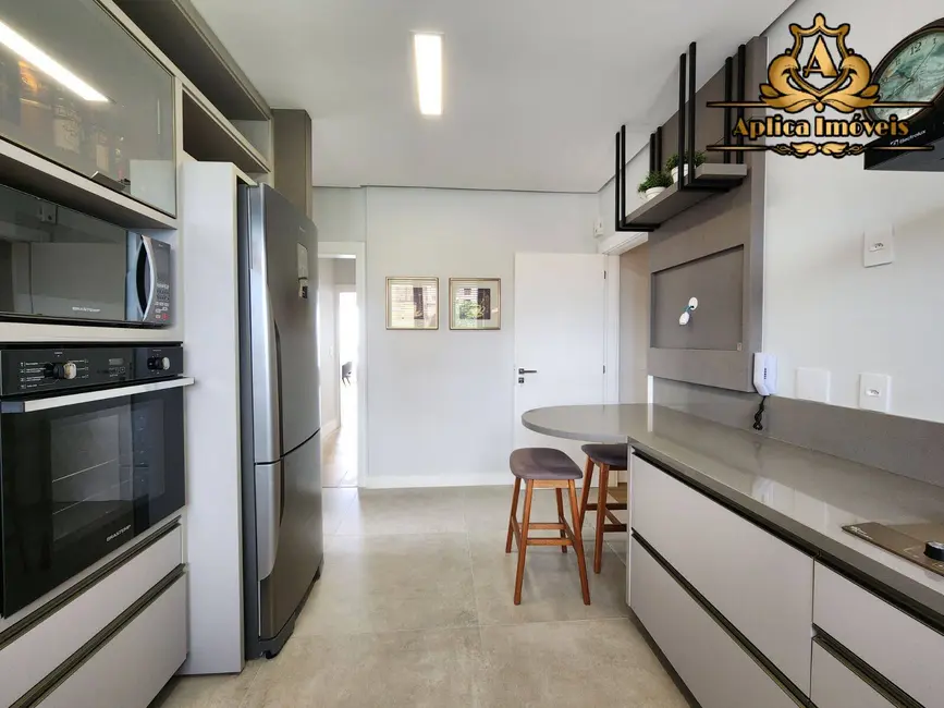 Foto 4 de Apartamento com 5 quartos à venda, 337m2 em Centro, Navegantes - SC