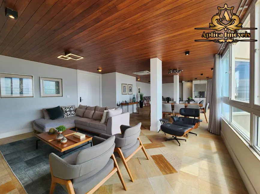 Foto 3 de Apartamento com 5 quartos à venda, 337m2 em Centro, Navegantes - SC