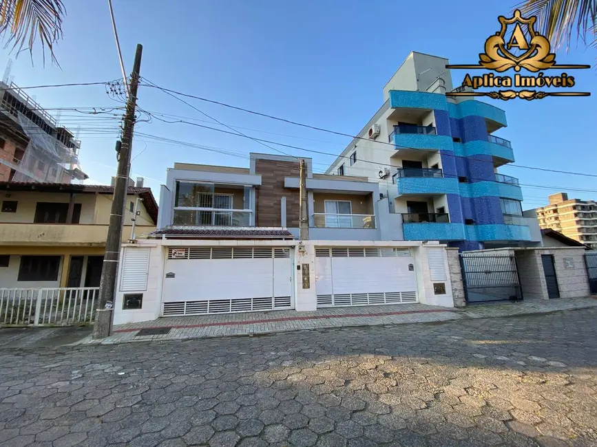 Foto 2 de Casa com 3 quartos à venda, 264m2 em Gravatá, Navegantes - SC