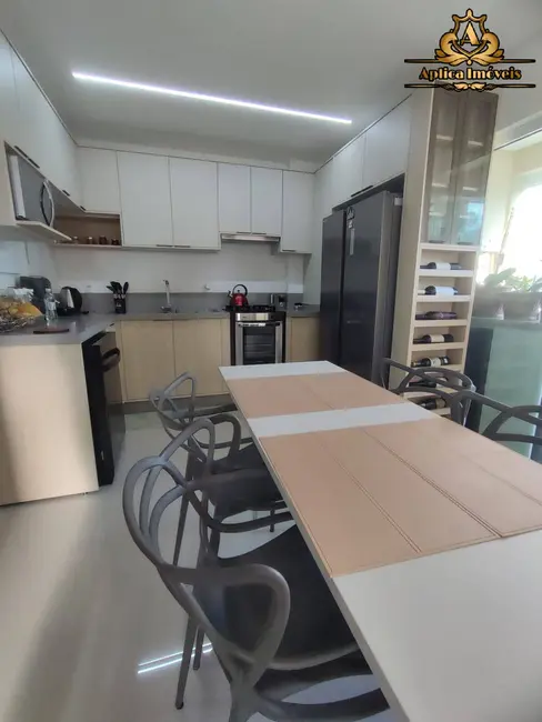 Foto 8 de Apartamento com 2 quartos à venda, 70m2 em Itapema - SC