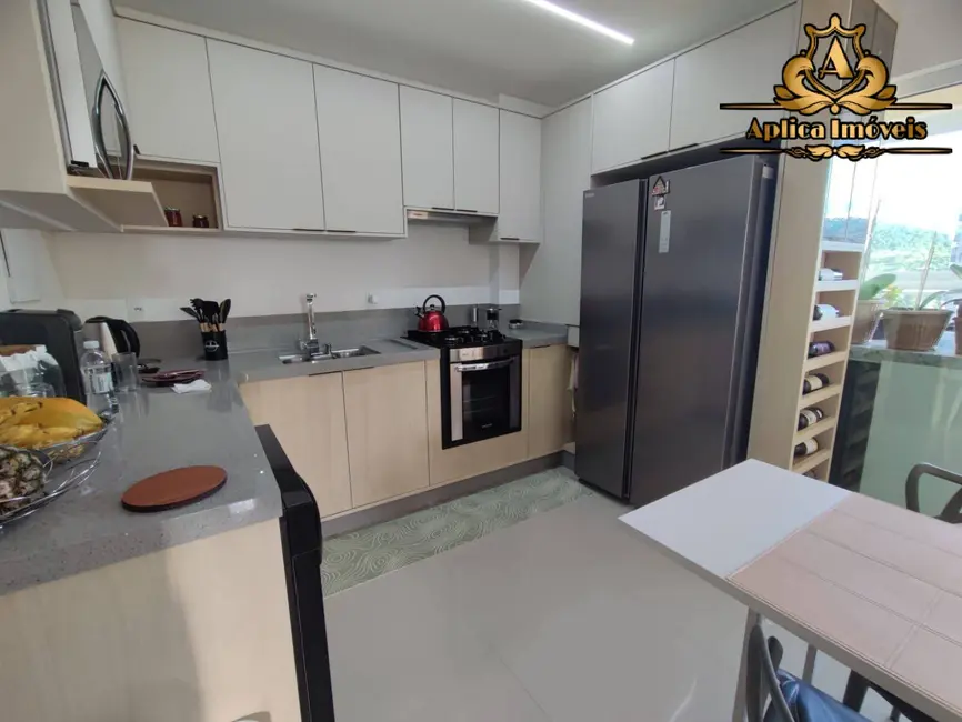 Foto 6 de Apartamento com 2 quartos à venda, 70m2 em Itapema - SC