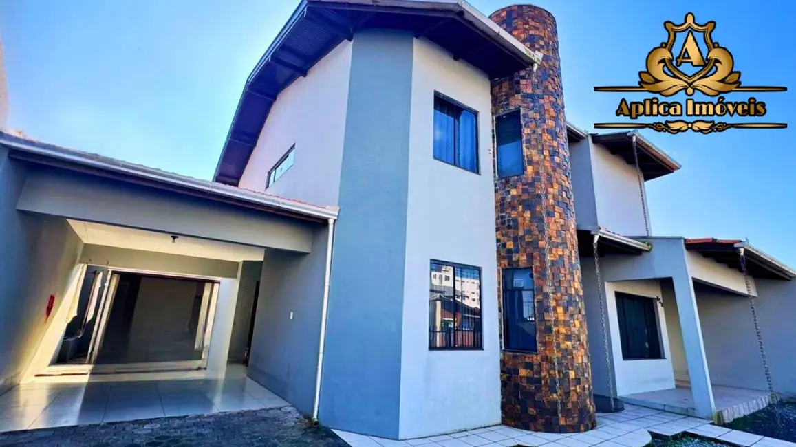 Foto 2 de Casa com 3 quartos à venda, 204m2 em Centro, Navegantes - SC