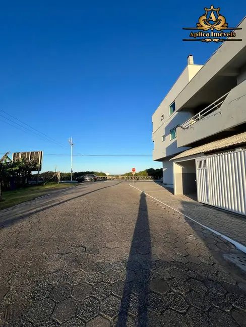 Foto 1 de Apartamento com 3 quartos para alugar, 65m2 em Meia Praia, Navegantes - SC