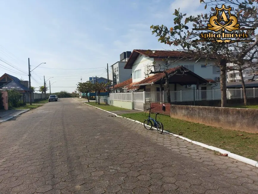 Foto 5 de Terreno / Lote à venda, 300m2 em Meia Praia, Navegantes - SC