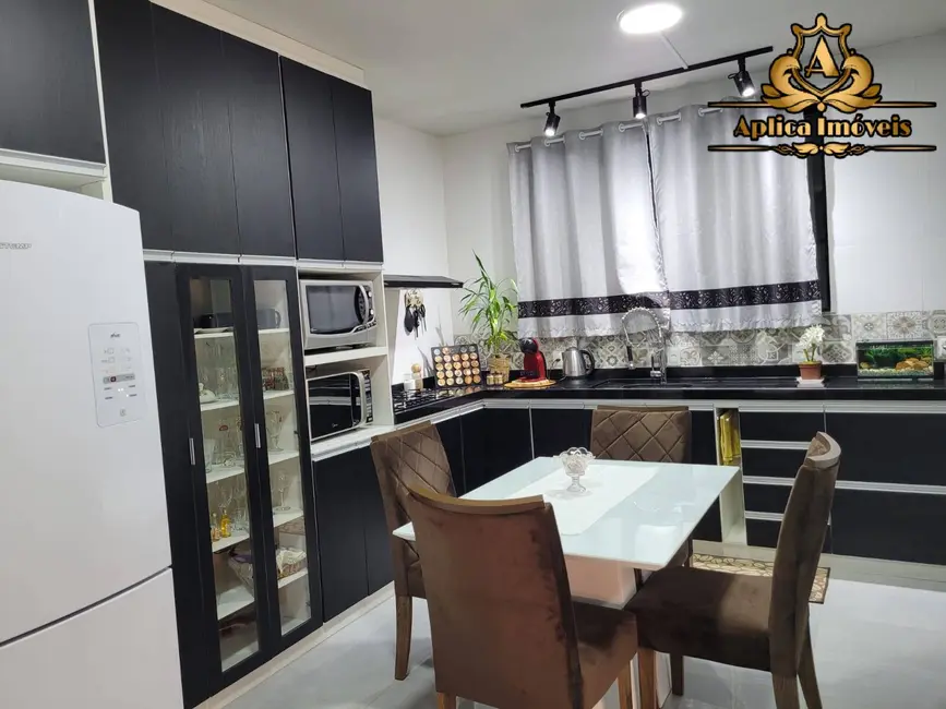 Casa com 3 quartos à venda, 75m2 em Penha - SC - imagem 4 Foto 4 de Casa com 3 quartos à venda, 75m2 em Penha - SC