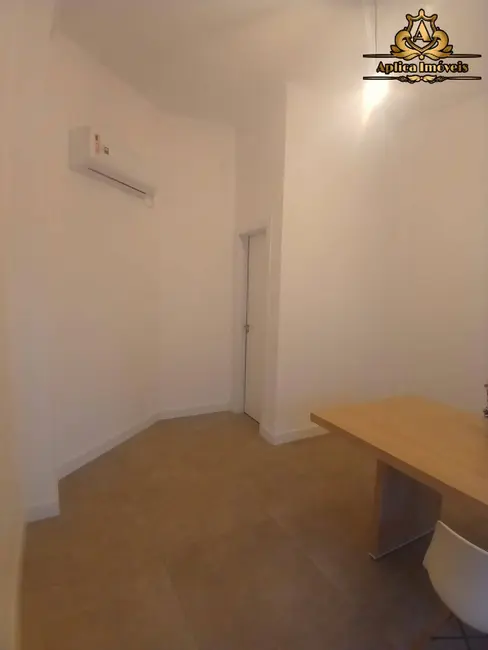 Foto 3 de Sala Comercial à venda, 20m2 em Centro, Navegantes - SC