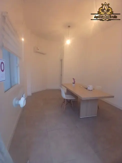 Foto 1 de Sala Comercial à venda, 20m2 em Centro, Navegantes - SC