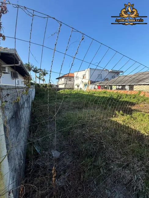 Foto 2 de Terreno / Lote à venda, 300m2 em Meia Praia, Navegantes - SC