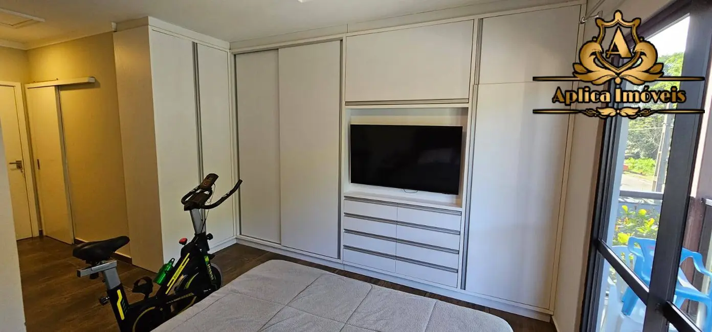 Foto 7 de Casa com 3 quartos à venda, 190m2 em Meia Praia, Navegantes - SC