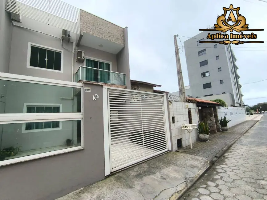 Foto 1 de Casa com 4 quartos à venda, 105m2 em Centro, Navegantes - SC