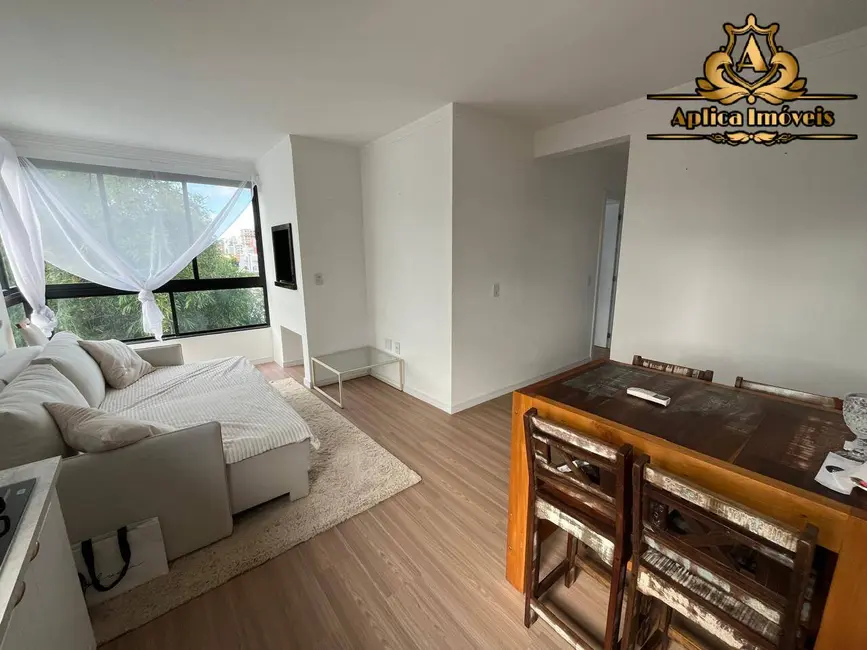 Foto 6 de Apartamento com 2 quartos à venda, 57m2 em Meia Praia, Navegantes - SC