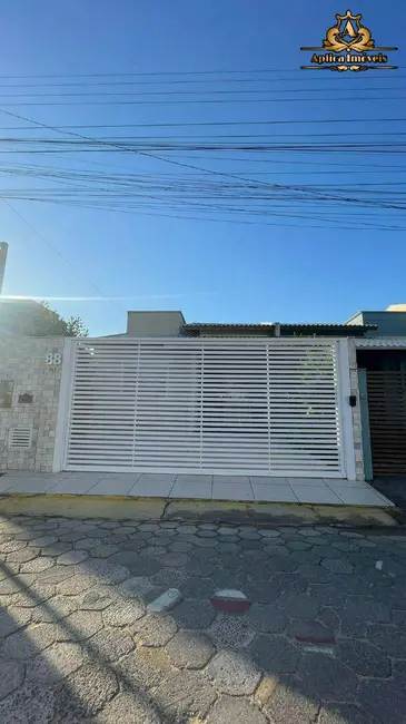 Foto 1 de Casa com 2 quartos à venda, 72m2 em Centro, Navegantes - SC