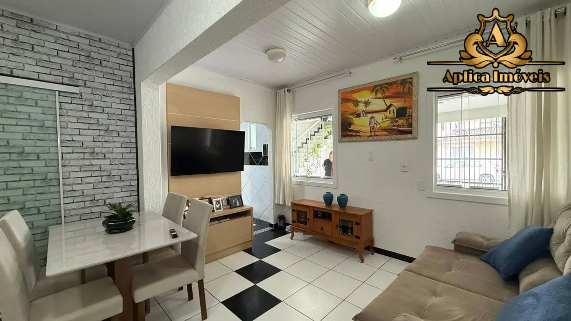 Foto 7 de Casa com 2 quartos à venda, 121m2 em Meia Praia, Navegantes - SC