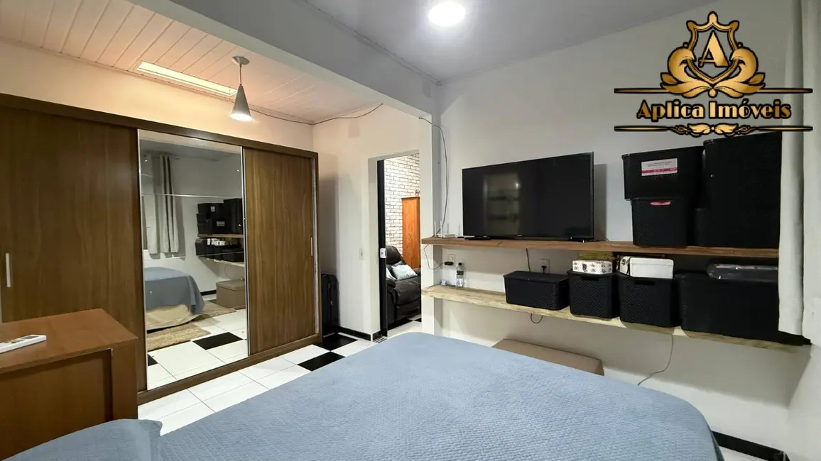 Foto 8 de Casa com 2 quartos à venda, 121m2 em Meia Praia, Navegantes - SC