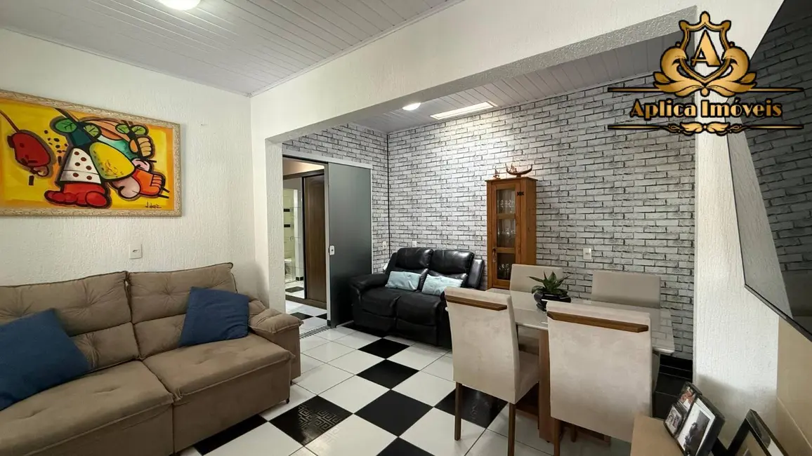 Foto 5 de Casa com 2 quartos à venda, 121m2 em Meia Praia, Navegantes - SC