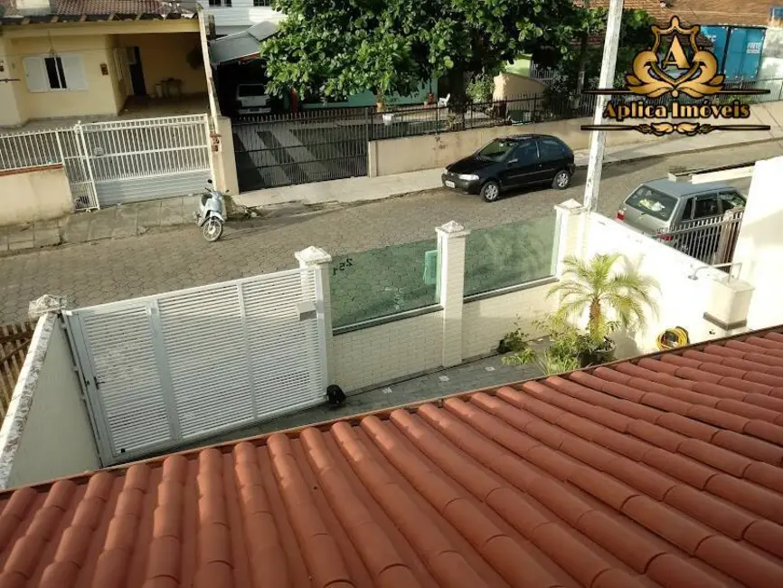 Foto 6 de Casa com 4 quartos à venda, 198m2 em Centro, Navegantes - SC