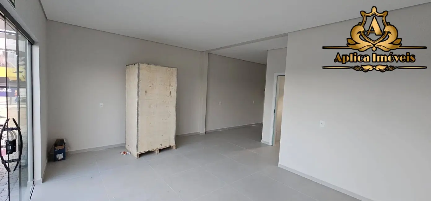 Foto 2 de Sala Comercial para alugar, 40m2 em Meia Praia, Navegantes - SC