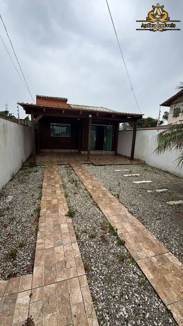 Casa com 2 quartos para alugar, 100m2 em Meia Praia, Navegantes - SC - imagem 1 Foto 1 de Casa com 2 quartos para alugar, 100m2 em Meia Praia, Navegantes - SC