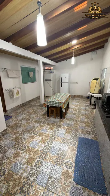 Casa com 2 quartos para alugar, 100m2 em Meia Praia, Navegantes - SC - imagem 4 Foto 4 de Casa com 2 quartos para alugar, 100m2 em Meia Praia, Navegantes - SC