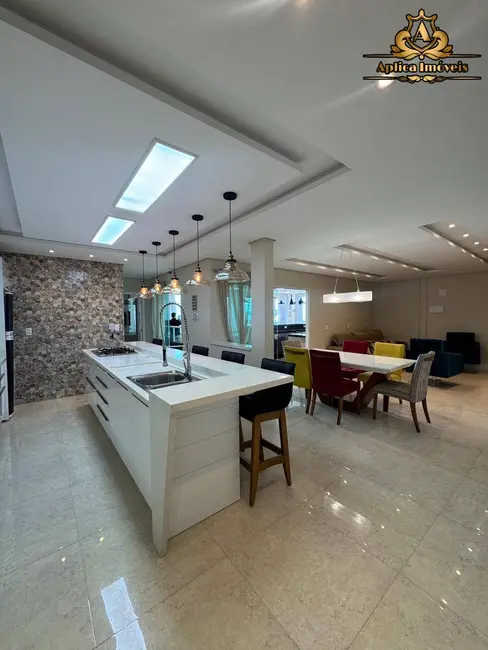 Foto 6 de Casa com 4 quartos à venda, 340m2 em Meia Praia, Navegantes - SC