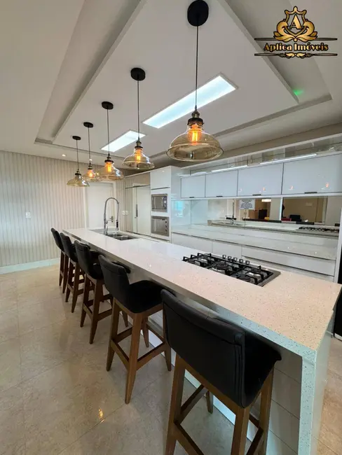 Foto 4 de Casa com 4 quartos à venda, 340m2 em Meia Praia, Navegantes - SC