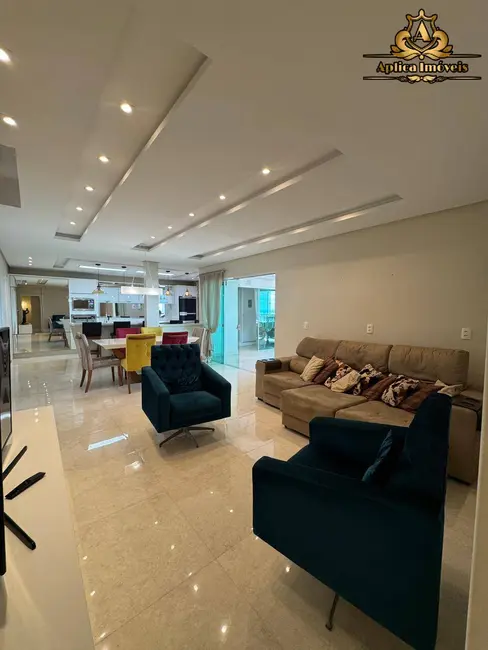 Foto 1 de Casa com 4 quartos à venda, 340m2 em Meia Praia, Navegantes - SC