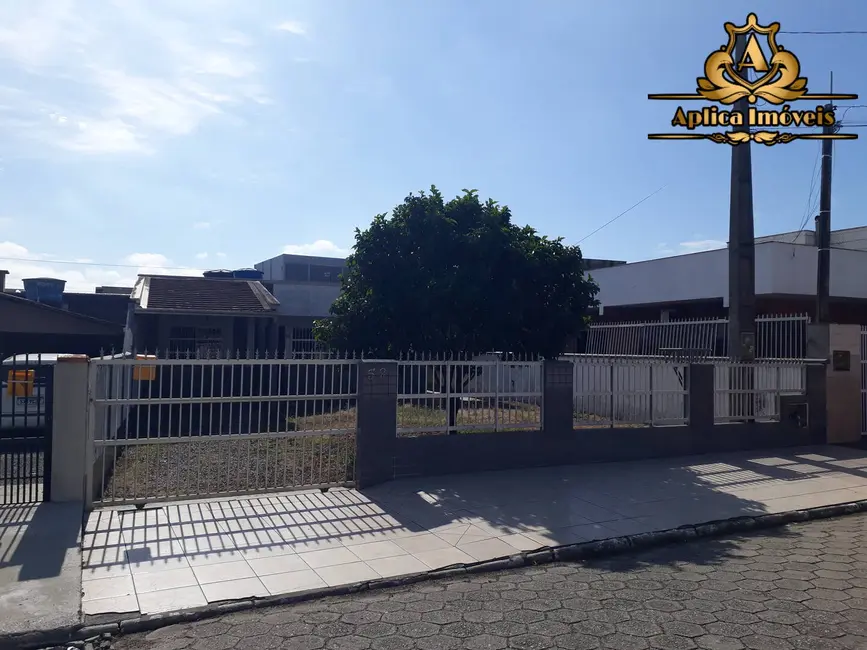 Foto 2 de Casa com 2 quartos à venda, 264m2 em Centro, Navegantes - SC