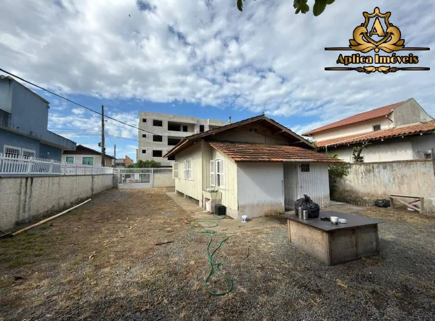 Foto 8 de Casa com 2 quartos à venda, 55m2 em Meia Praia, Navegantes - SC