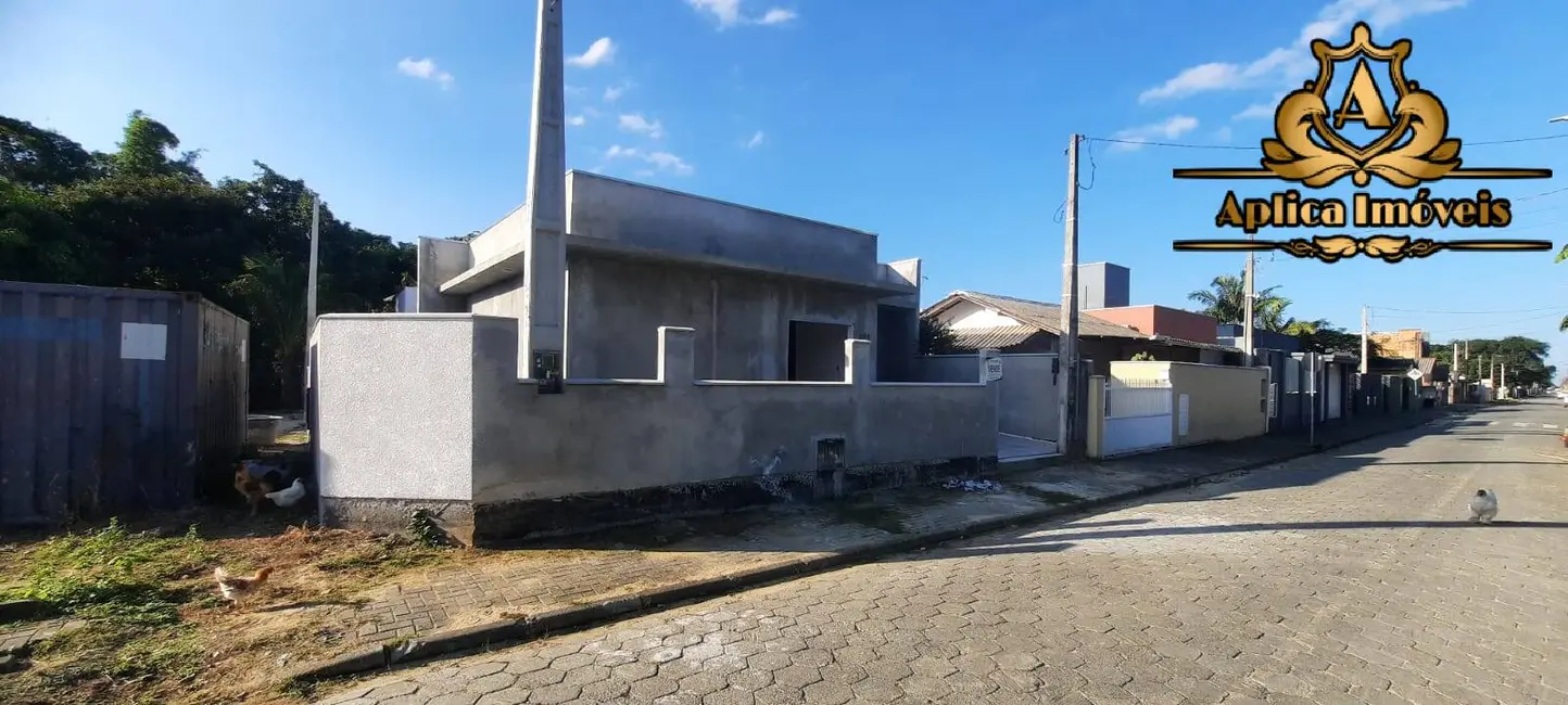 Foto 1 de Casa com 2 quartos à venda, 52m2 em Meia Praia, Navegantes - SC
