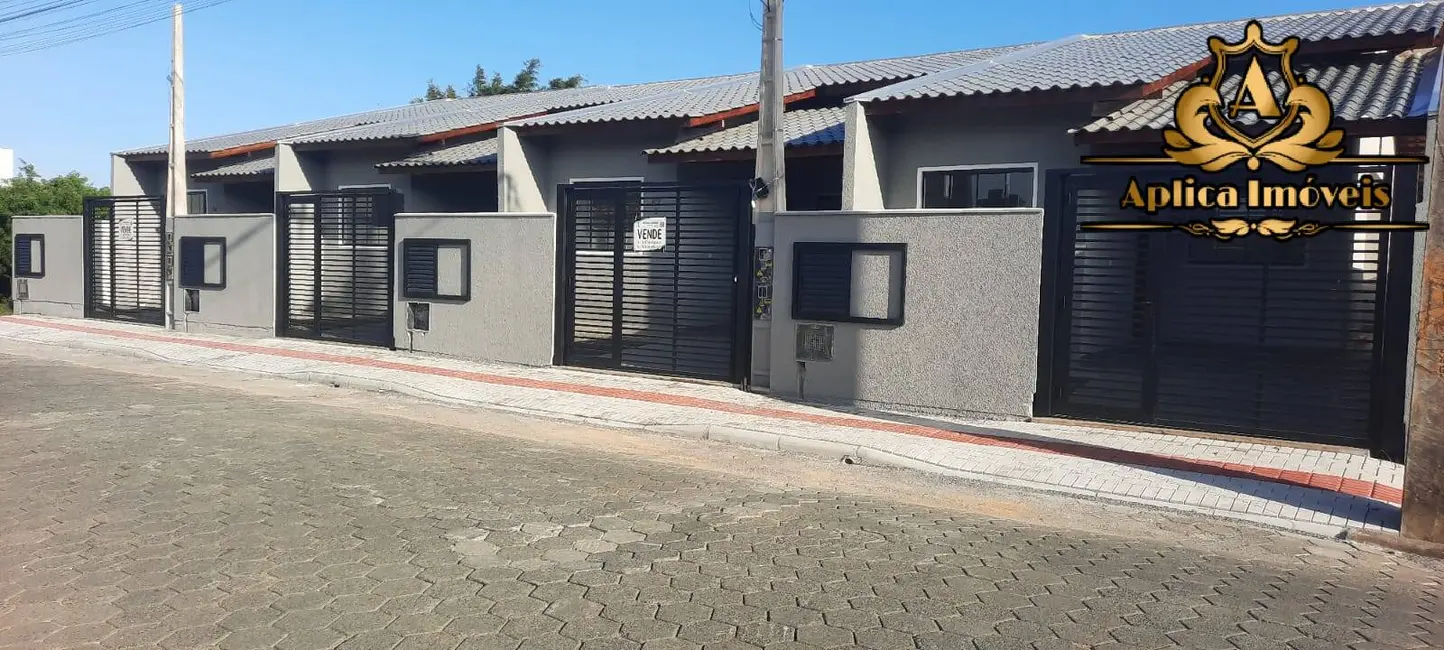 Foto 2 de Casa com 3 quartos à venda, 91m2 em Meia Praia, Navegantes - SC